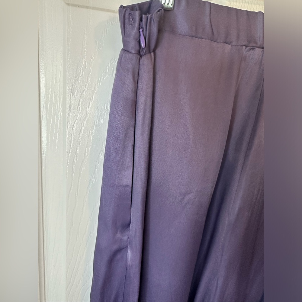 NWT By Anthropologie Purple Silky Culottes Wide Leg PANTS Size Medium - Picture 8 of 10